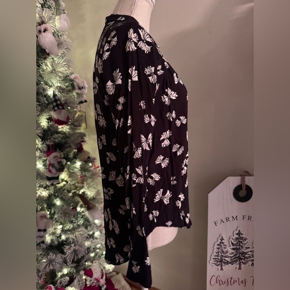 Maeve Anthropologie Emory Black White Bow Print Button Down Blouse Shirt Size 8 - Picture 3 of 7